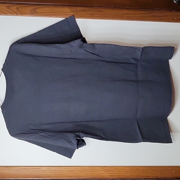 Carhartt Henley Shirt Size M NWT - Picture 3 of 3